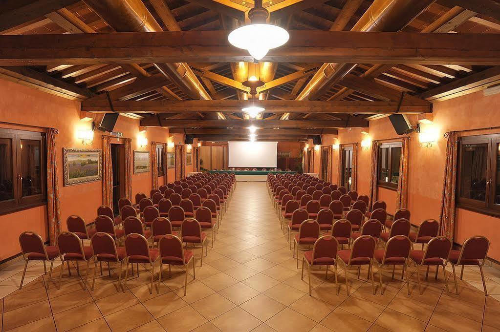 Hotel Lago Verde セッラヴァッレ・ピストイエーゼ エクステリア 写真